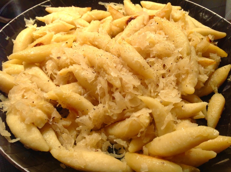 Potato noodles with sauerkraut