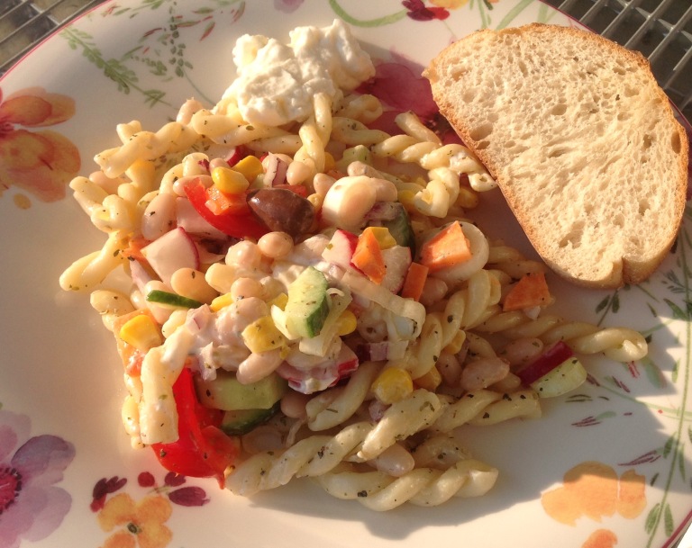 Pasta salad with beans and mayonnaise